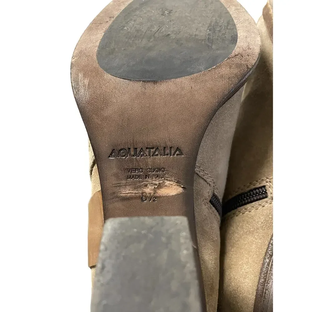 Aquatalia Fran Chelsea Buckle Bootie Beige Suede Leather Made In Italy Size 8.5